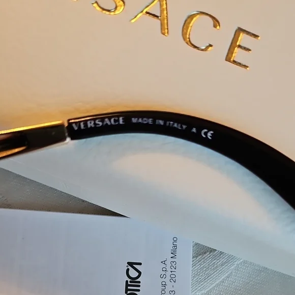 Versace Brown Sunglasses with White Case And Box - Picture 6 of 11